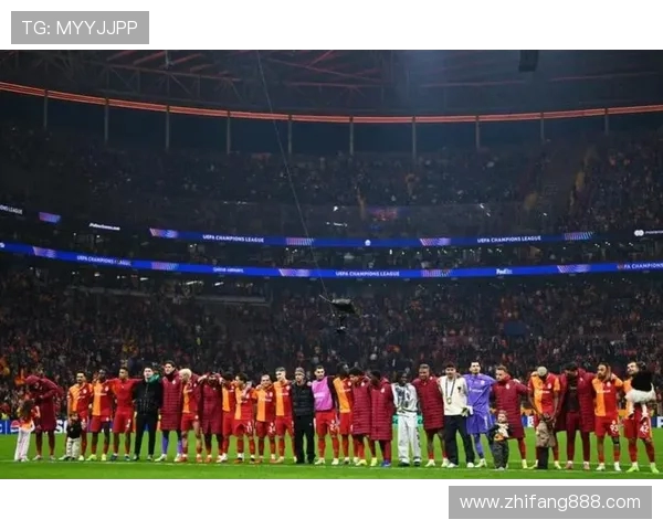 加拉塔萨雷主场迎战贝尔格莱德红星争夺欧战小组赛关键胜利