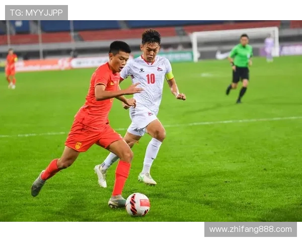 国足U19迎战菲律宾队全力争胜展现青春风采与拼搏精神